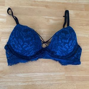La Senza Beyond Sexy Blue Lace Bra with Black String Detailing